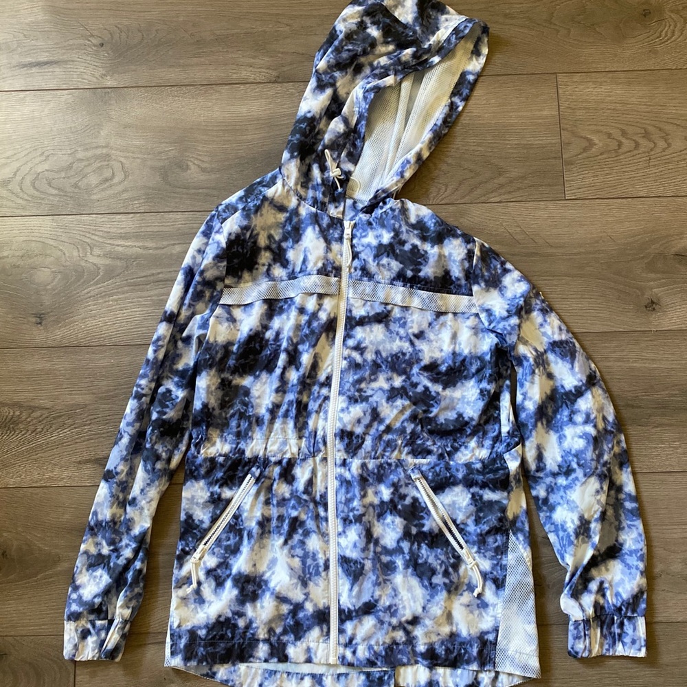 Blue tie dye windbreaker